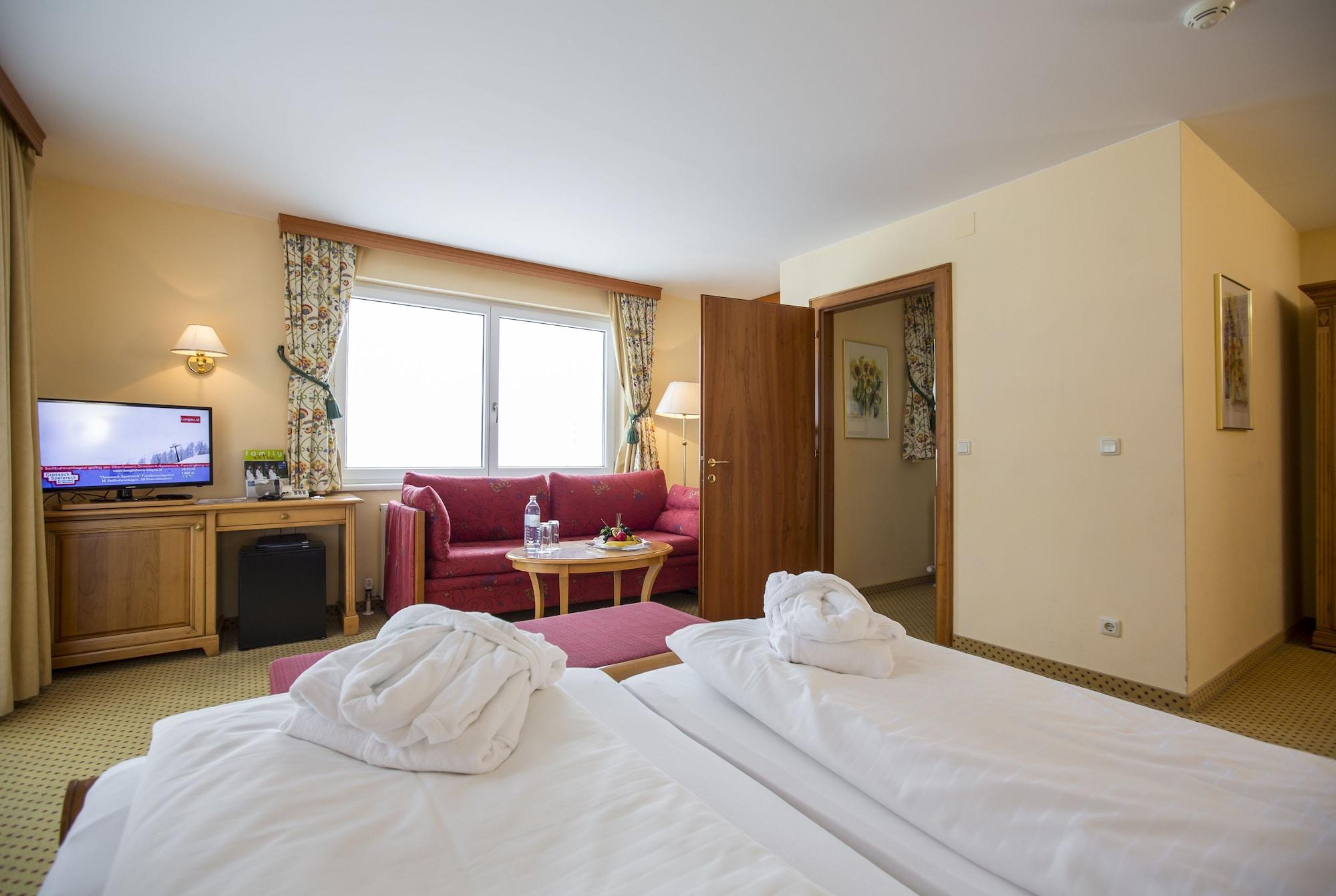 Falkensteiner Aktiv & Familienhotel Cristallo Superior คัทช์แบร์กเฮอเฮอ ภายนอก รูปภาพ