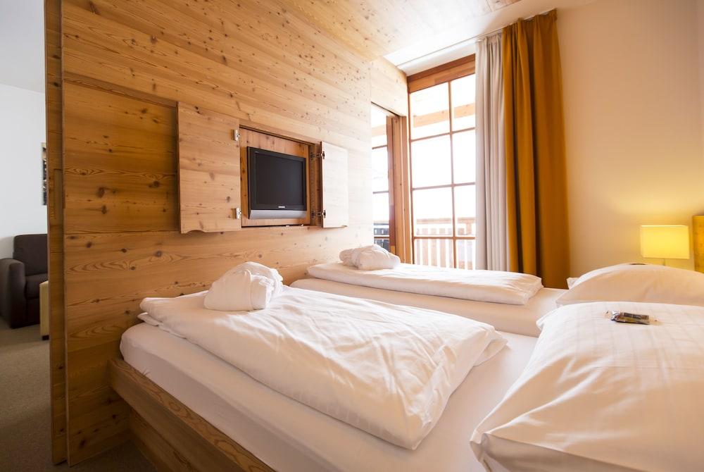 Falkensteiner Aktiv & Familienhotel Cristallo Superior คัทช์แบร์กเฮอเฮอ ภายนอก รูปภาพ