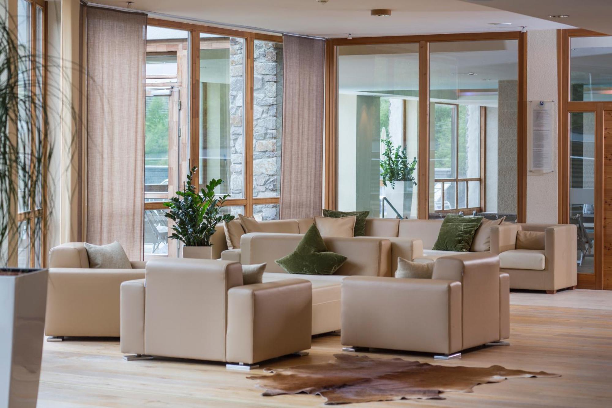 Falkensteiner Aktiv & Familienhotel Cristallo Superior คัทช์แบร์กเฮอเฮอ ภายนอก รูปภาพ